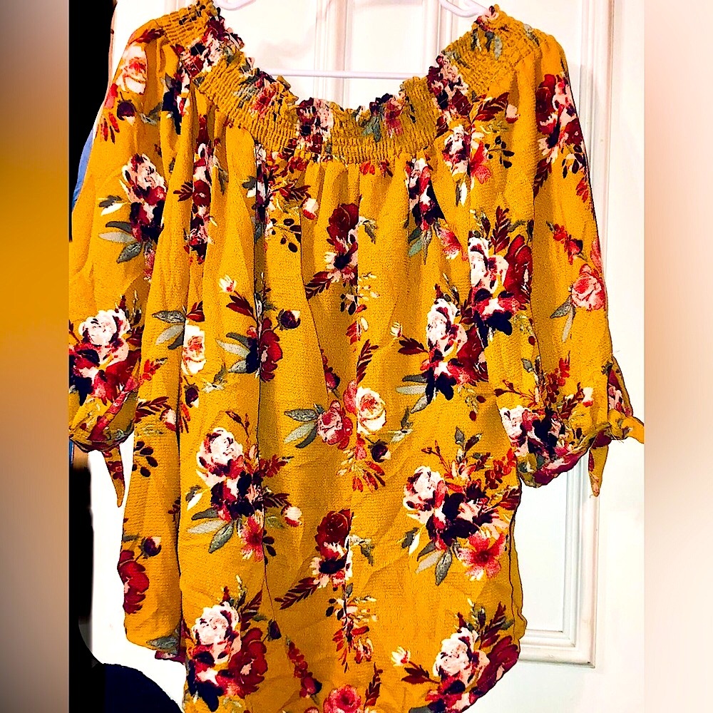 Smocked textured & Floral print top Size 2X brand Justify Beach spring festival